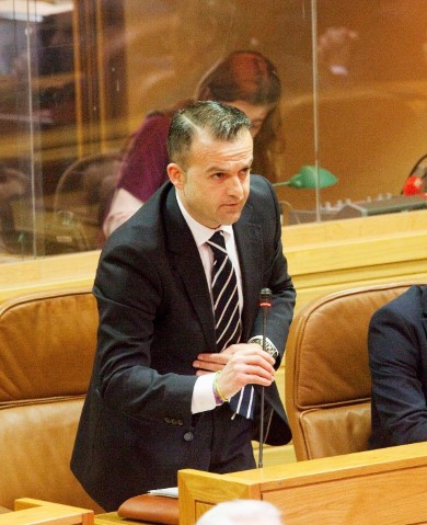 Jesús Goldar Güimil toma posesión como deputado do Parlamento de Galicia